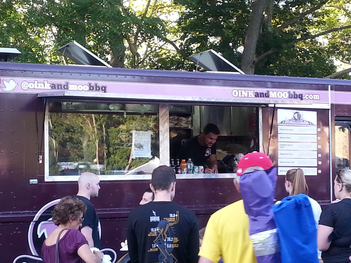 Oink N Moo Food Truck Oink N Moo Food Truck